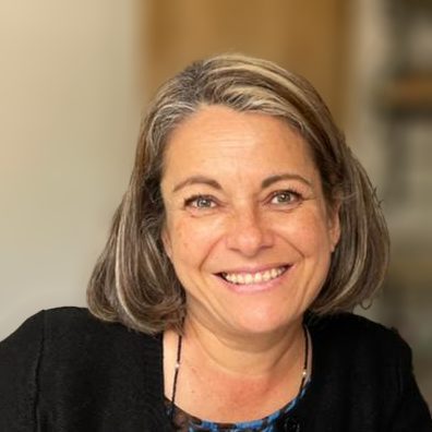 Professional photograph of Mariela Valdez